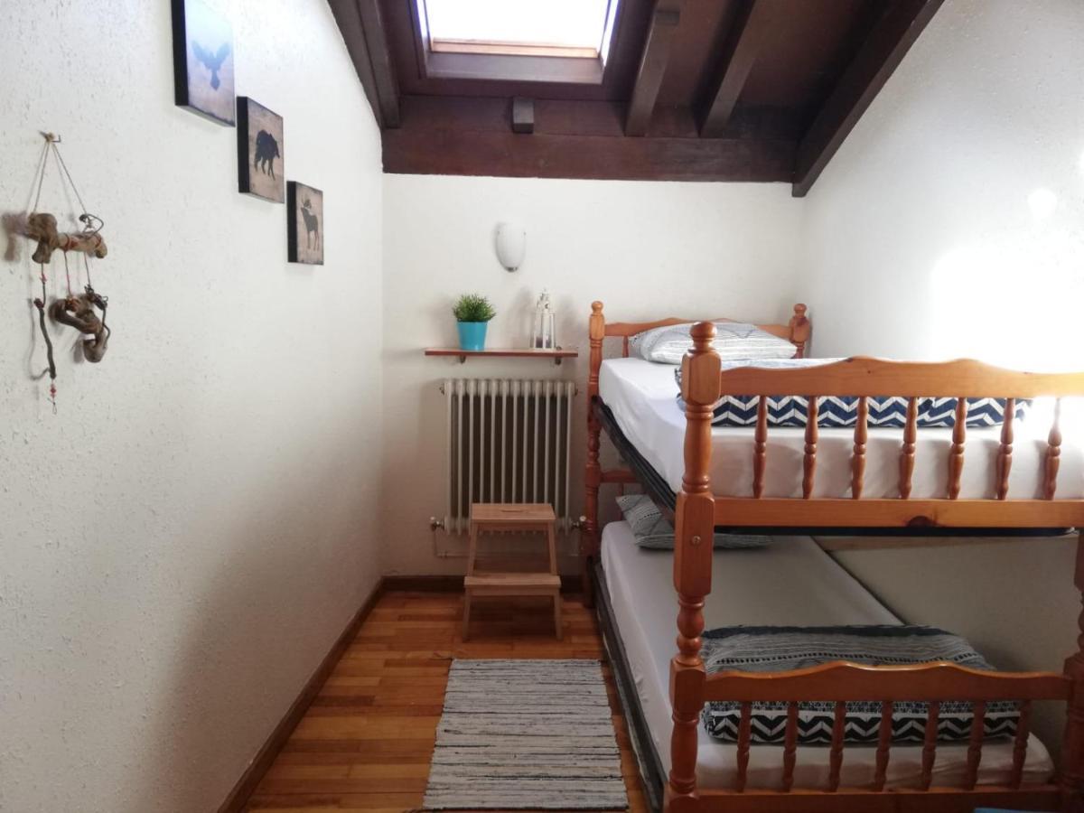 Refugio La Ardilla Real Hostel Posada de Valdeón Kültér fotó
