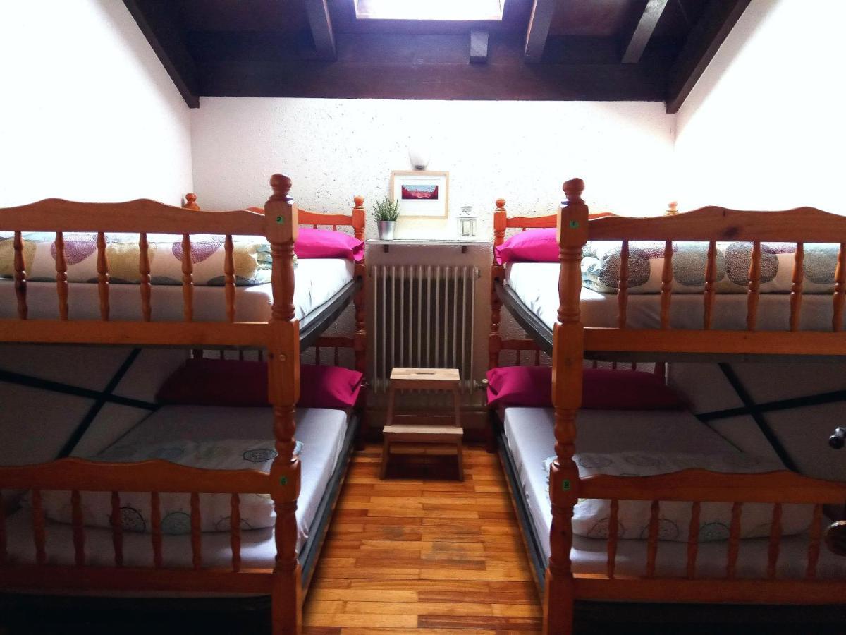 Refugio La Ardilla Real Hostel Posada de Valdeón Kültér fotó