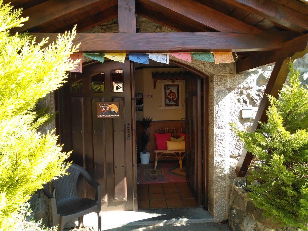 Refugio La Ardilla Real Hostel Posada de Valdeón Kültér fotó
