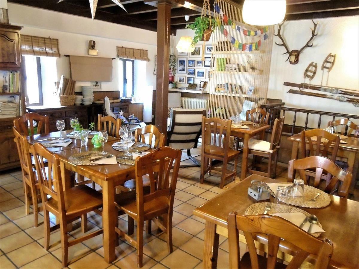 Refugio La Ardilla Real Hostel Posada de Valdeón Kültér fotó